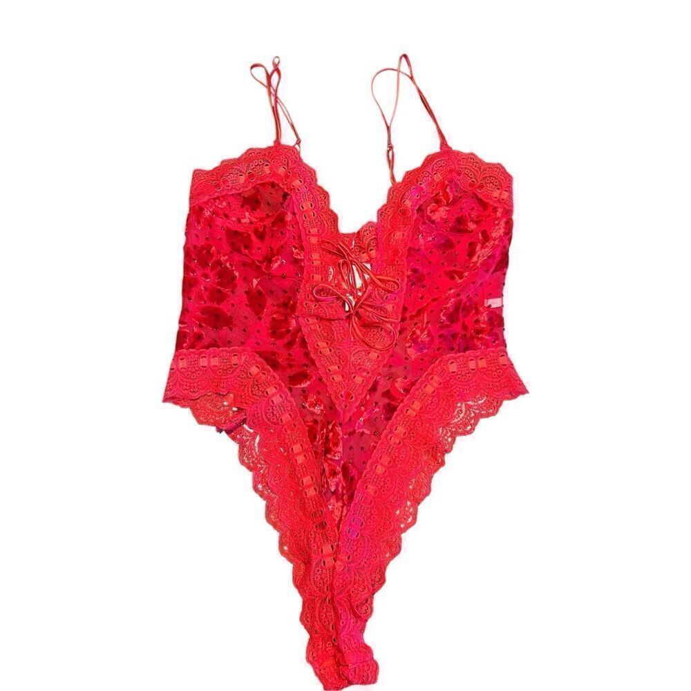 Victoria’s Secret Gold Label 90’s vintage Red Lace velvet Teddy Bodysuit Small